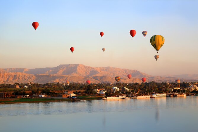 First Impression of Luxor-Explore Secrets of Luxor by Horse Carriage - Luxors Horse Carriage Adventure Revealed