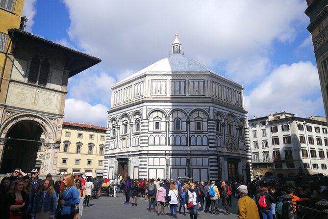 Florence Piazza Duomo Walking Tour and Duomo Admission Ticket - Reviews and Ratings