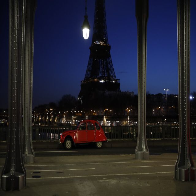 Fontainebleau Castle 2CV - Miscellaneous