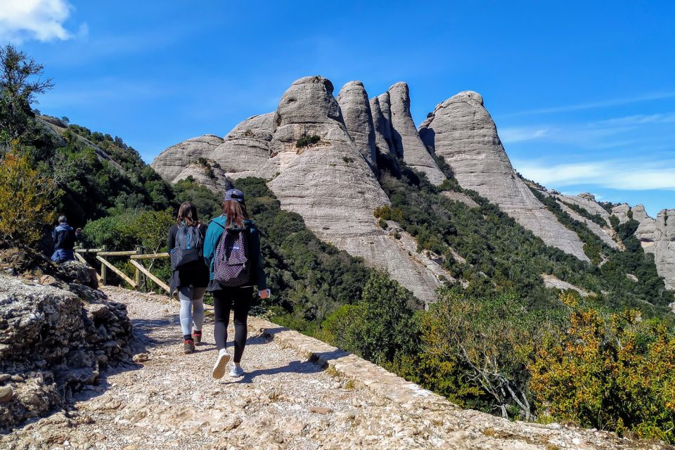 From Barcelona: Montserrat Panoramic Hike and Monastery Tour - Reviews of the Montserrat Tour