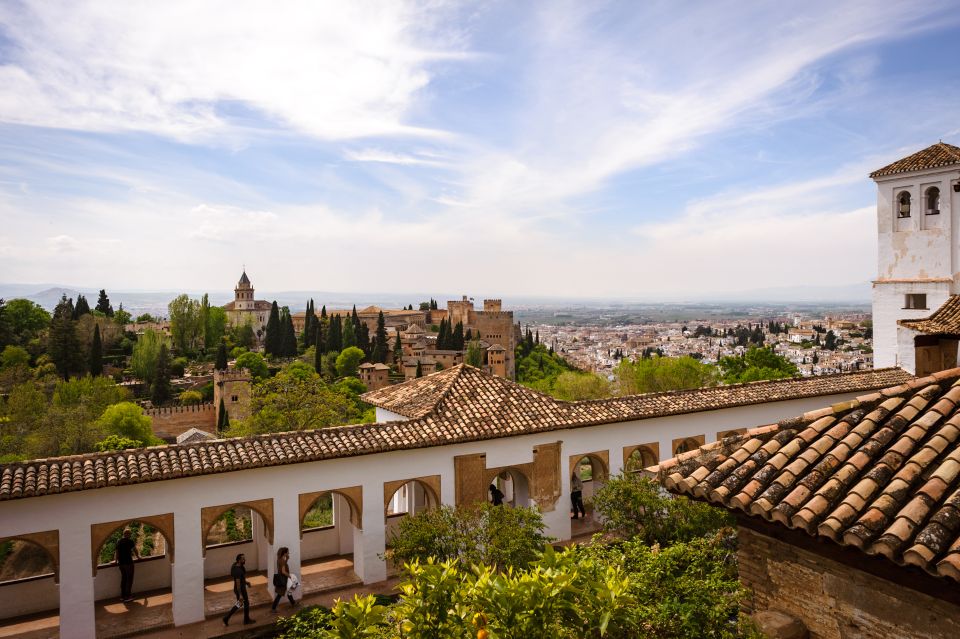From Costa Del Sol: Granada, Alhambra & Generalife Day Tour - Customer Reviews