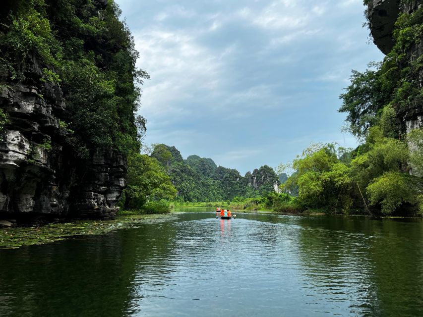 From Ha Noi: Ninh Binh With Hoa Lu, Trang an & Mua Cave - Inclusions