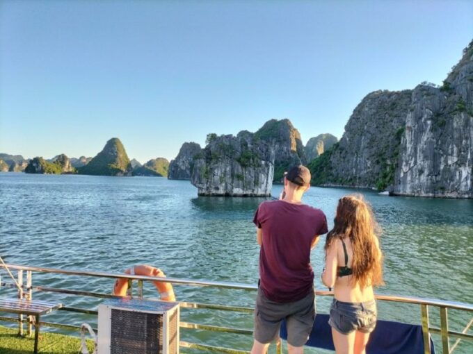 From Hanoi: Ha Long Bay Cruise With Lunch, Caves and Jacuzzi - Relaxation in the Onboard Jacuzzi