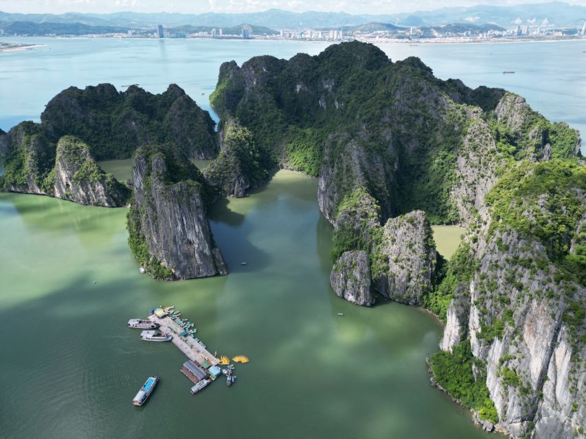 From Hanoi: Halong Bay Cruise With Lunch, Kayaking, & Sunset - Return Transfer