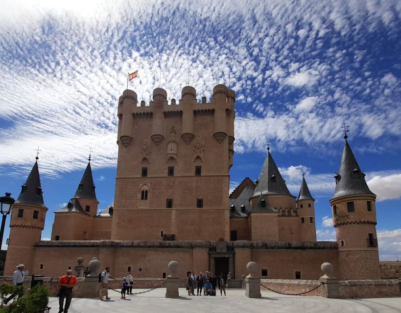 From Madrid: Full Day Tour to Avila and Segovia With Alcazar - Customer Reviews