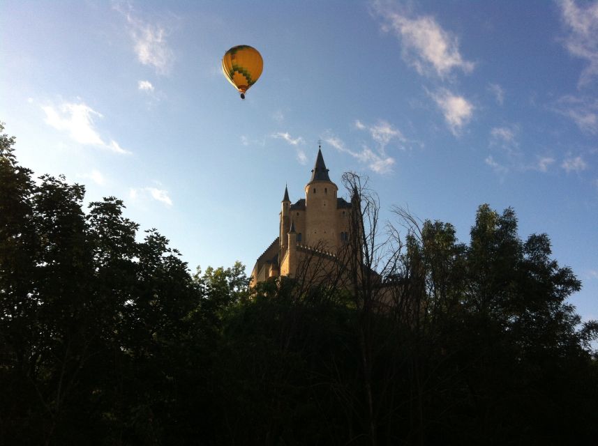 From Madrid: Hot Air Balloon Over Segovia With Transfer - Flight Experience