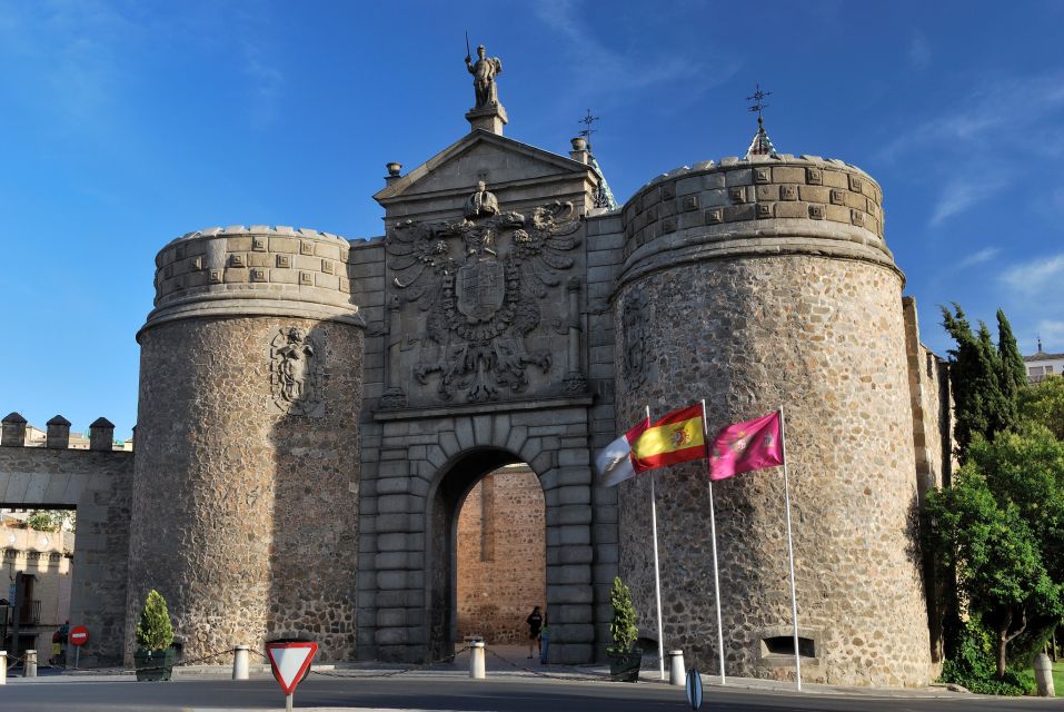 From Madrid: One Day Trip to El Escorial, The Valley, and Segovia - Segovia Guided Walk