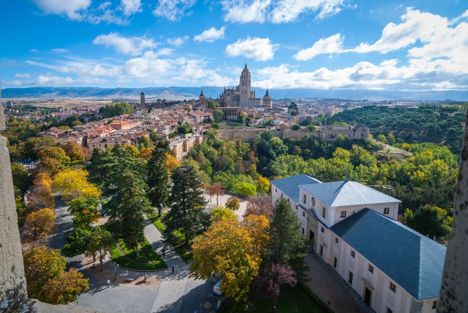 From Madrid: Segovia and La Granja Full-Day Guided Tour - Explore Segovia City