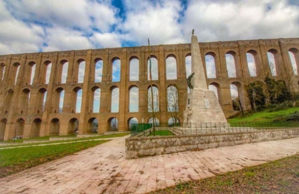 From Naples: Caserta, Aqueduct and Amphitheater Day Tour - Tour Itinerary Overview