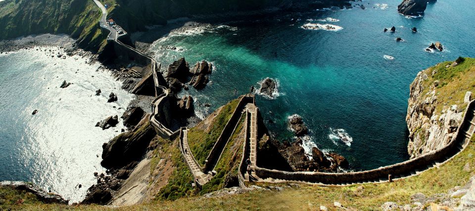 From San Sebastian: Gaztelugatxe and Guggenheim Museum Tour - Customer Reviews