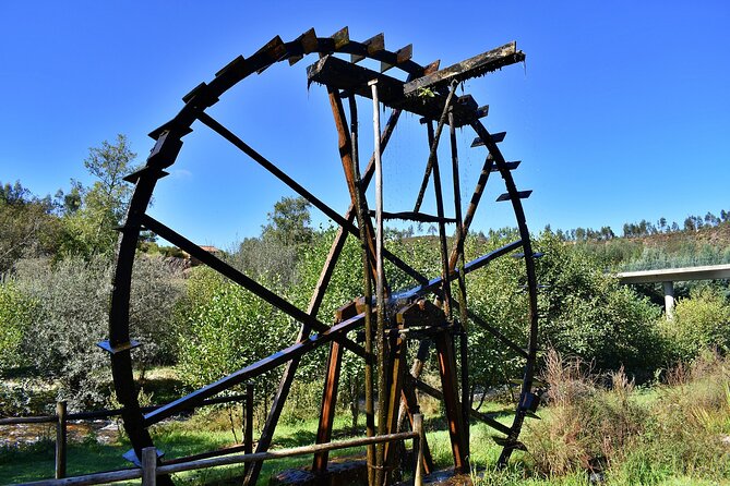 From the Schist Villages of Lousã to the Mills of Penacova - Hiking in the Lousã Mountain