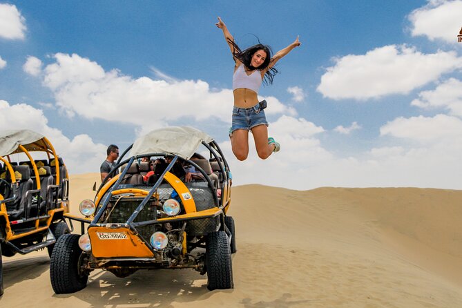 Full Day in Paracas, Ica and Huacachina With Yacht Tour - Sandboarding in Huacachina