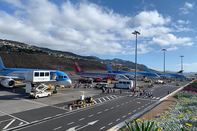 Funchal Private Transfers Service to Madeira Airport - Directions