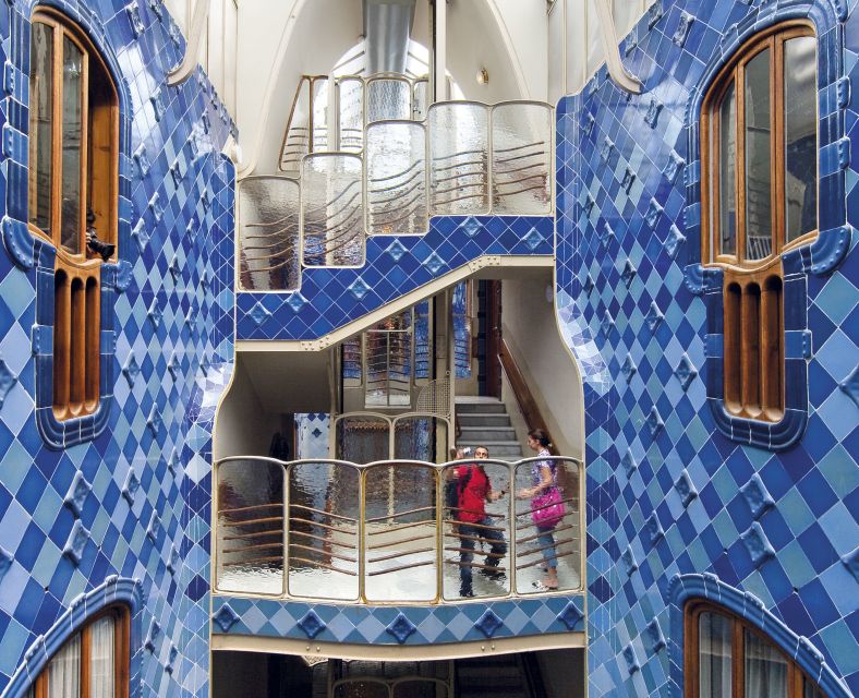 Gaudi's Masterpieces Private Tour in Barcelona - Important Information