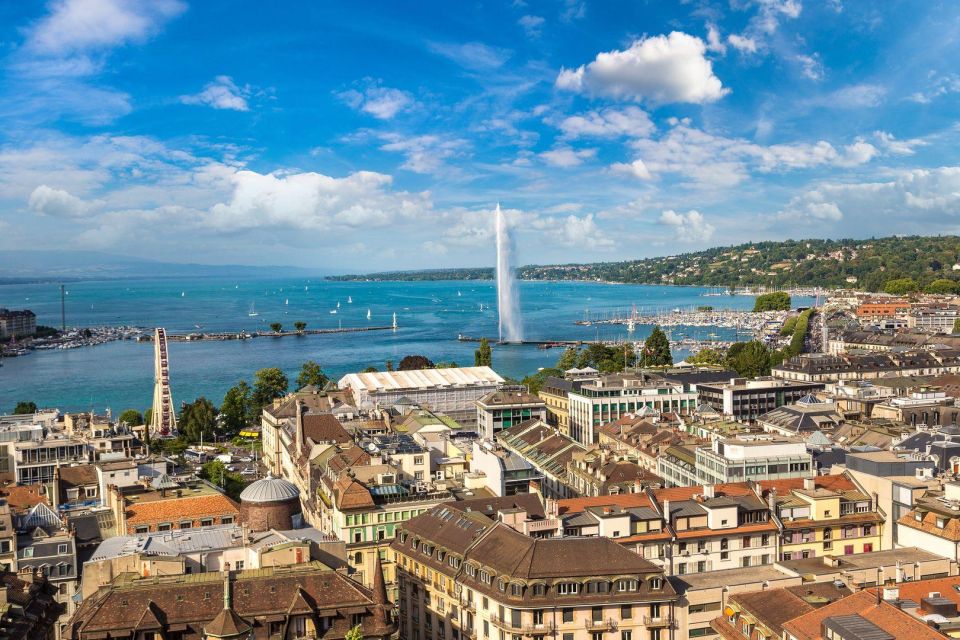 Geneva Old Town: Walking In App Audio Tour (ENG) - Booking Information