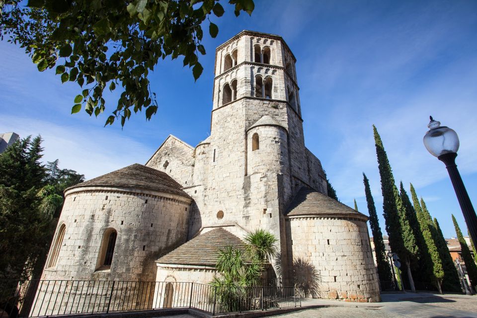 Girona: Guided Walking Tour With Attraction Entry Tickets - Common questions