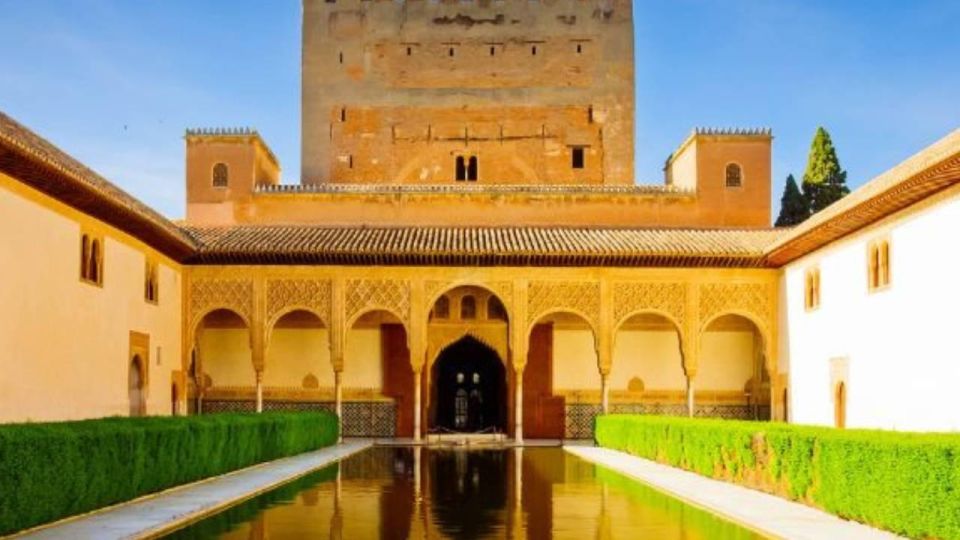 Granada: Alhambra and Nasrid Palaces Tour Without Tickets - Important Information