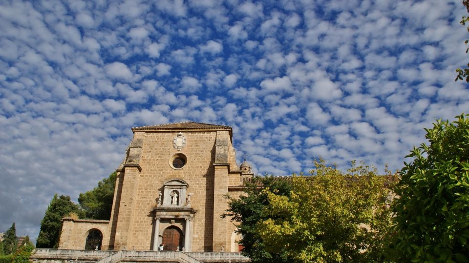 Granada: Alhambra, Cathedral & Royal Chapel Tour W/ Tickets - Detailed Exploration Itinerary