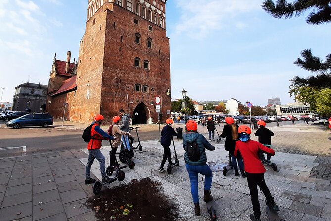 Grand Gdańsk Electric Scooter Guided Tour - Weather Requirement