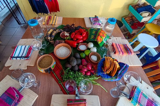Guatemalan Cooking Class & Market Tour - Local Ingredients