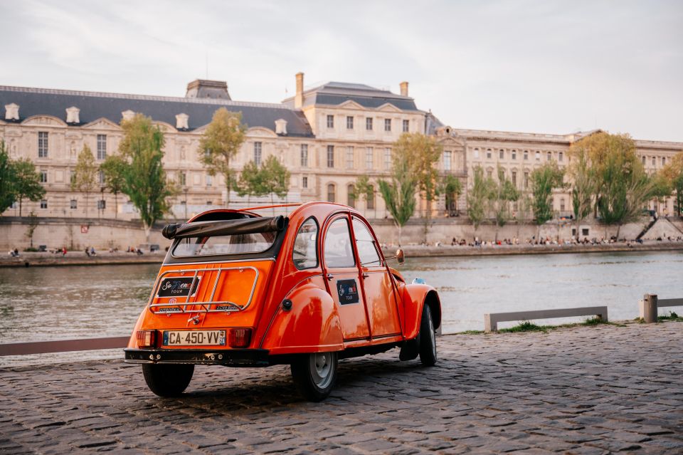 Guided Tour of Paris in Citroën 2CV - Benefit From Local Expertise