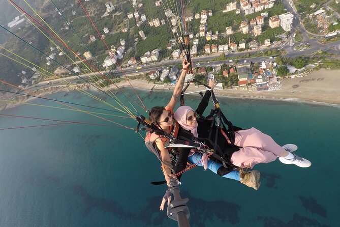 Halal Tandem Paragliding With Licensed Woman Pilot in Alanya - Traveler Reviews Summary