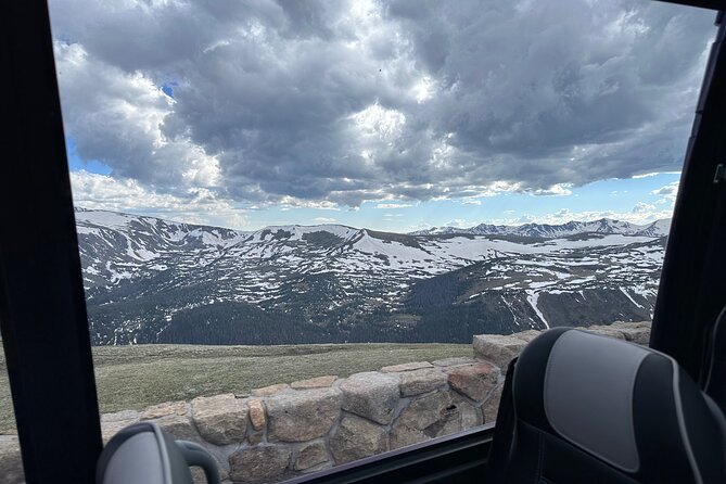 Half-Day Retractable Glass Top Tour in Rocky Mtn National Park - Refreshments and Snacks