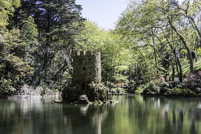 Half Day Sintra PRIVATE TOUR Pena Palace Roca Cape (2-6persons) - Common questions