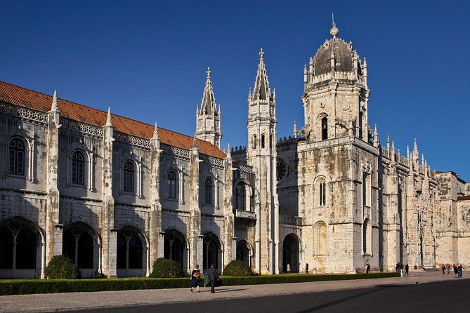 Half Day Tour to Discover Belém - Tour Specifics and Accessibility