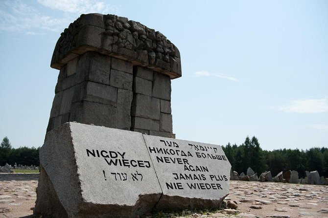 Half Day Treblinka Death Camp Small Group Tour From Warsaw With Lunch - Customer Reviews Summary