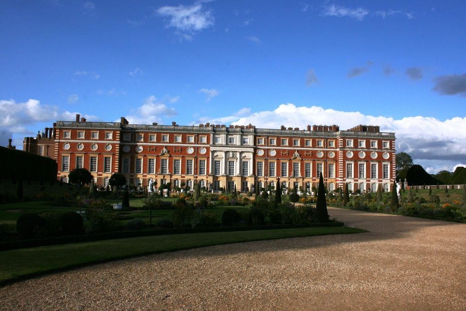 Hampton Court Palace Private Tour With Fast Track Entry - Inclusions