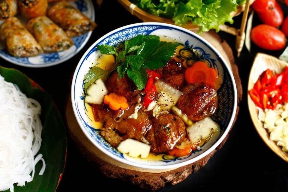 Hanoi: Vietnamese Street Food Tour With Local Guide - Inclusions Provided