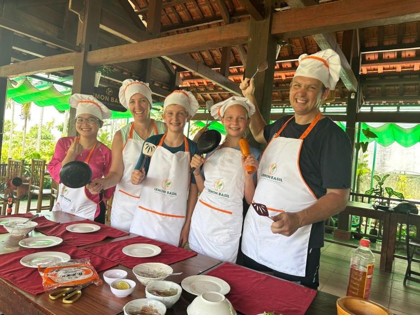 Hoi An: Market Tour -Bay Mau Cooking Class -Basket Boat Ride - Bamboo Basket Boat Adventure