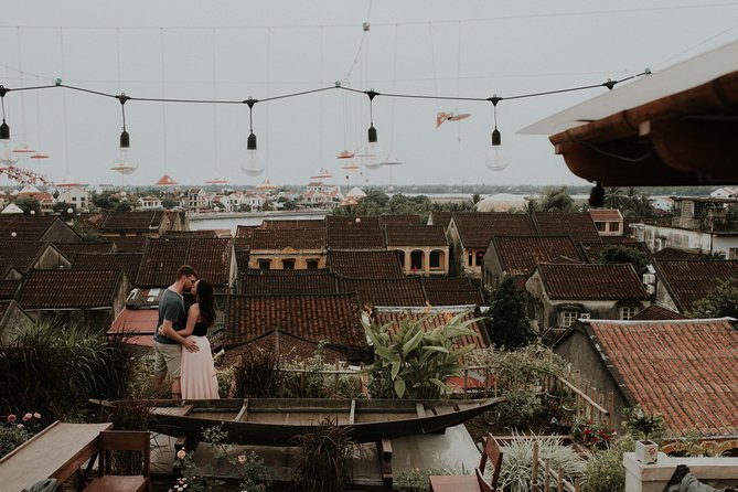 Hoi an Walking Tour With a Personal Photographer - Tour Logistics and Meeting Point