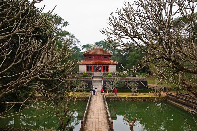 Hue Dragon Boat Tour: Visit Pagoda and Royal Tombs - Booking Process