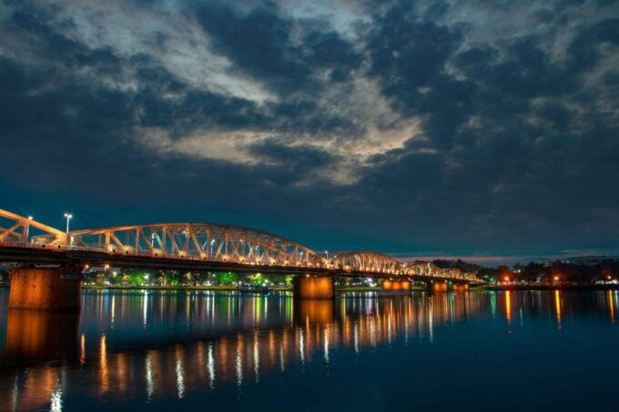 Hue: Night Walking and Photo Tour - Explore Hue by Night - Inclusions