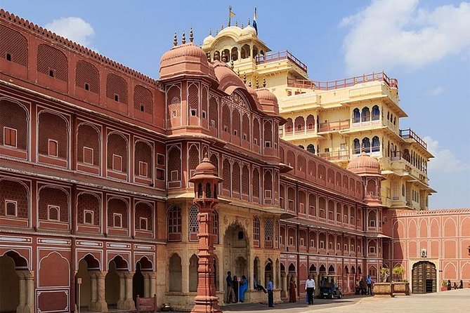 Jaipur Sightseeing (01night 02day) - Tour Guide Services