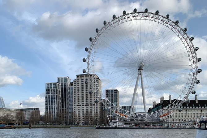 Kid-Friendly London Westminster Abbey Private Tour and Sightseeing Walk - Common questions