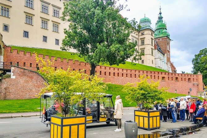 Krakow: Old Town by Golf Cart, Wawel Castle and Underground Museum Guided Tour - Common questions