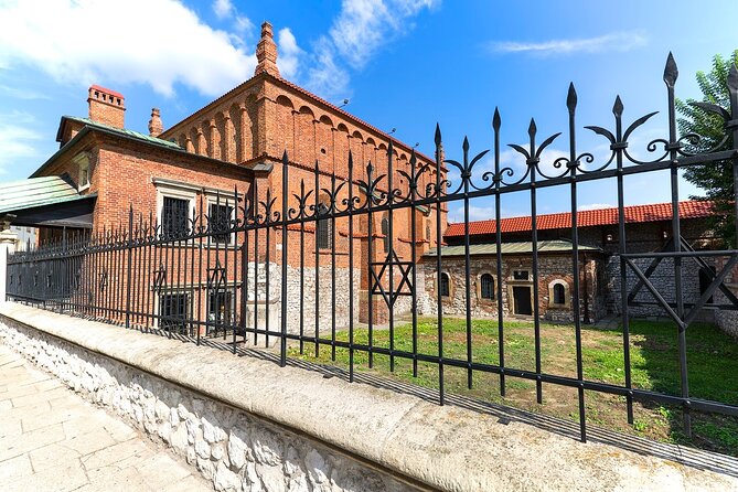 Krakow: Walk Around Kazimierz & Former Ghetto With Entrance to Schindler Factory - Additional Guidelines