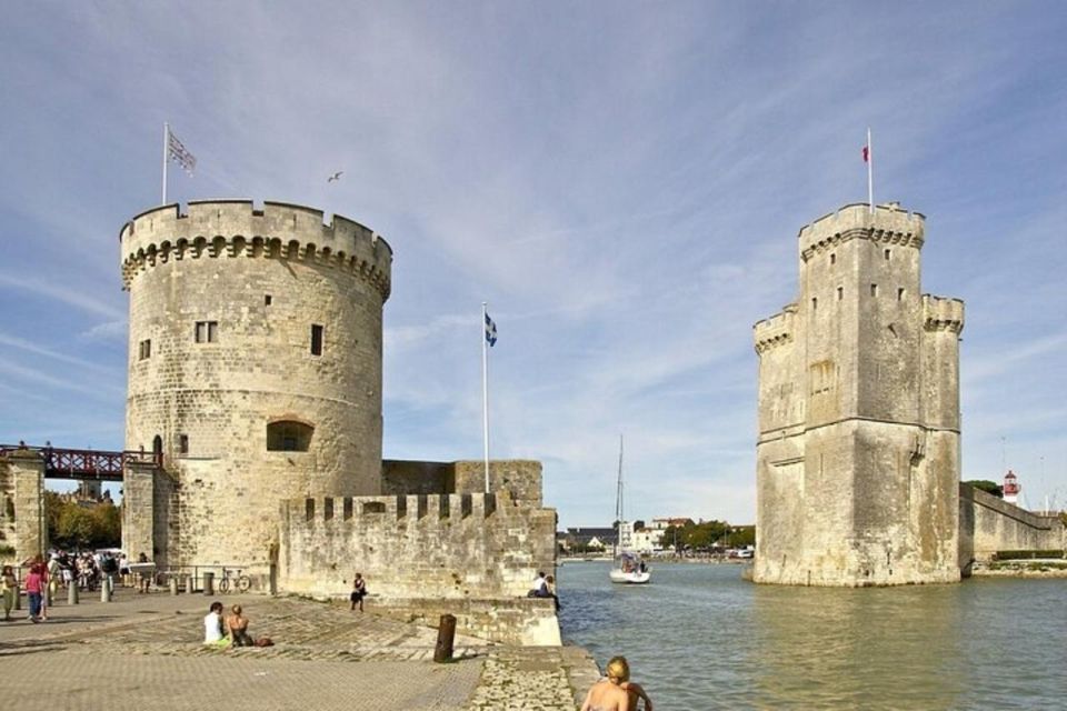 La Rochelle : Private Custom Walking Tour With a Local Guide - Expert Local Guidance