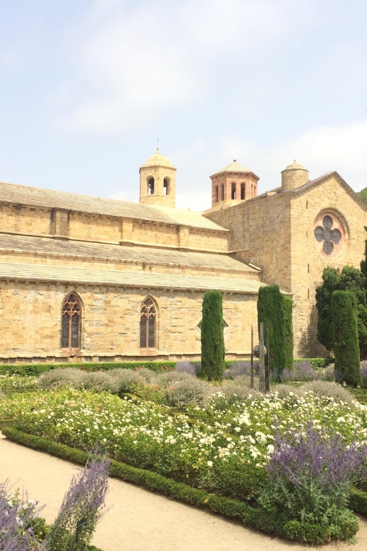 Lagrasse Village & Fontfroide Abbey, Cathar Country. - Inclusions