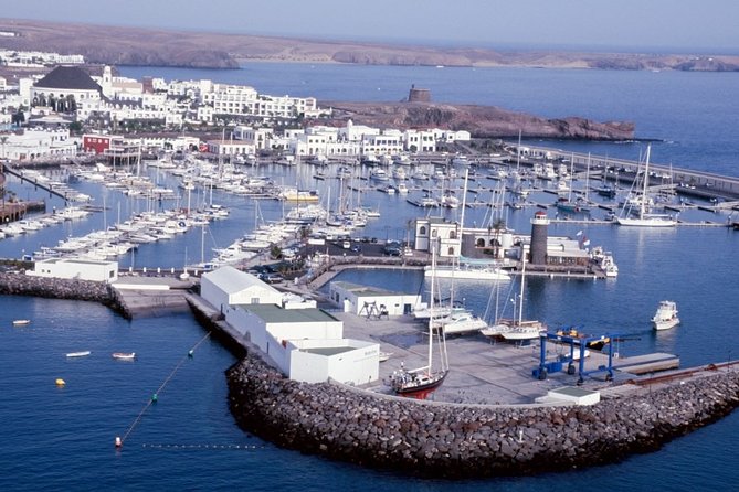 Lanzarote at Your Leisure (Bus Transfer and Return Ferry Ticket) - What To Expect