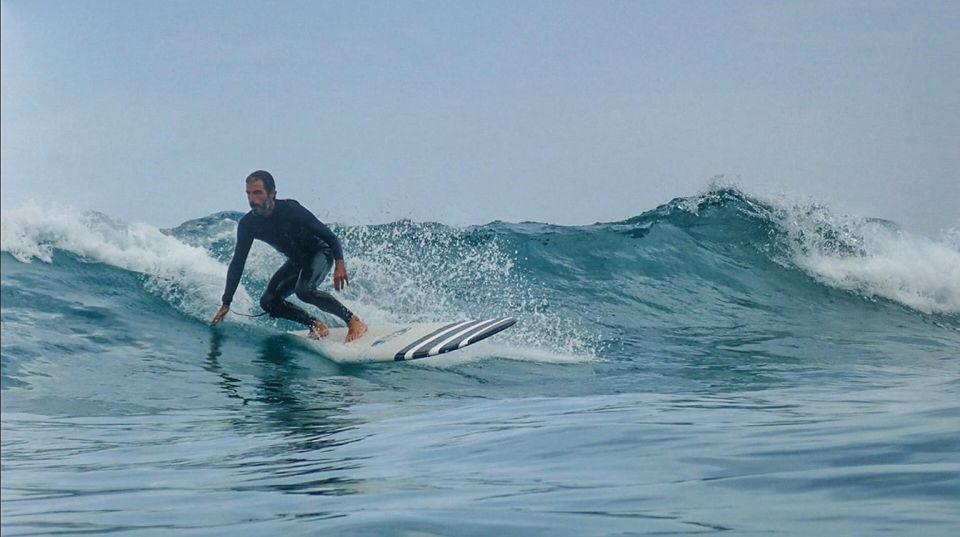 Lanzarote: Longboard Surf Lesson on Famara Beach All Levels - Experience Level and Inclusions