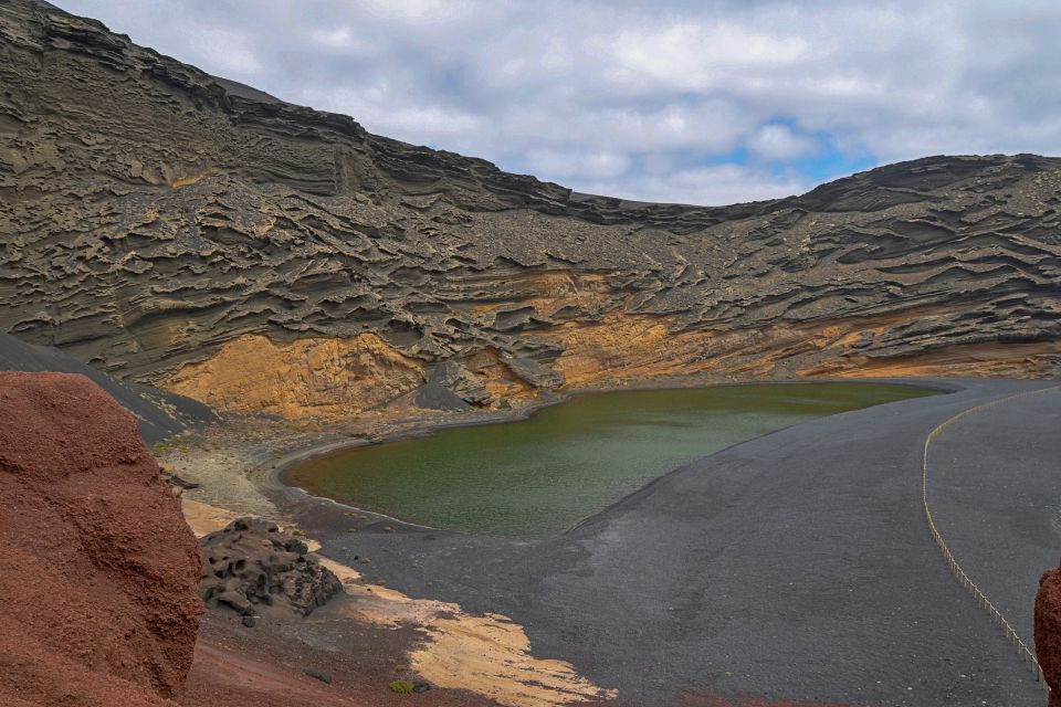 Lanzarote: Volcanos of Timanfaya and Caves Tour With Lunch - Customer Feedback
