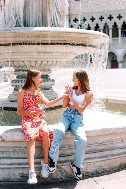 Las Vegas: The Venetian to Bellagio Walking Tour - Meeting Point