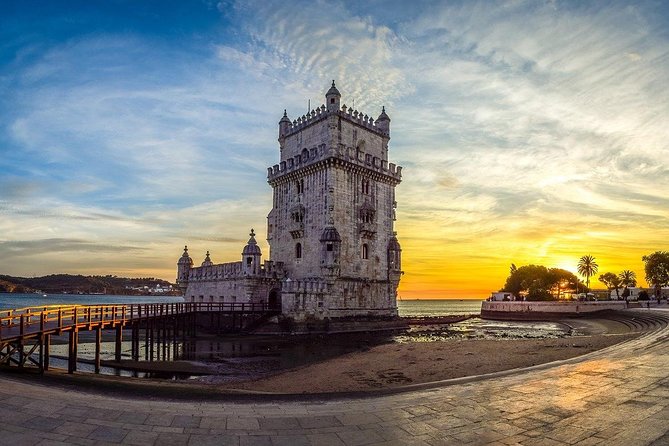 Lisbon Friendly and Familiartour - Visual Experiences