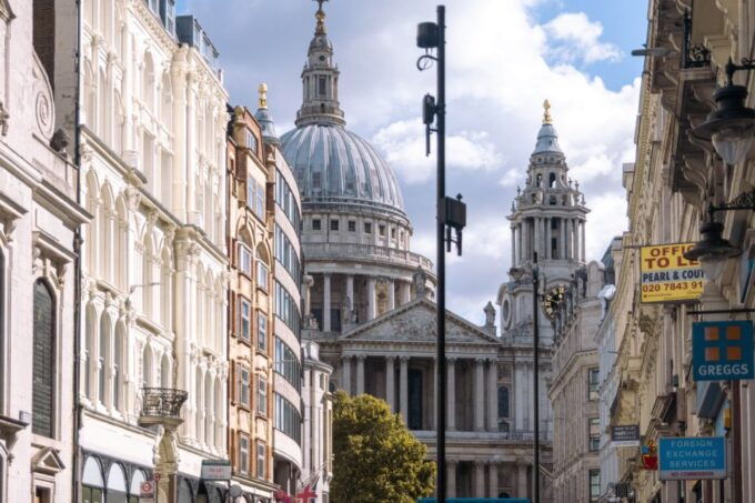 London: Book a Local Friend, Private & Personalized - Itinerary Description