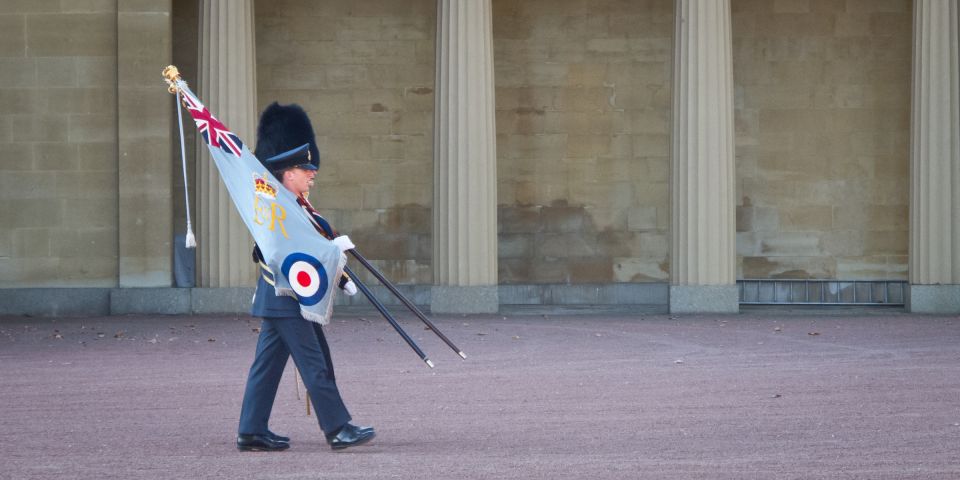 London: Buckingham Palace Changing of the Guard Guided Tour - Important Information