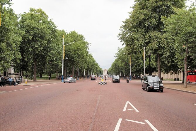 London: Changing Of The Guard Self-Guided Walking Tour - Tour Duration and Timing